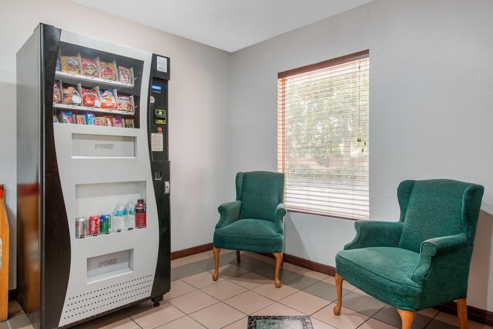 Inn Quality North Near Lido Key