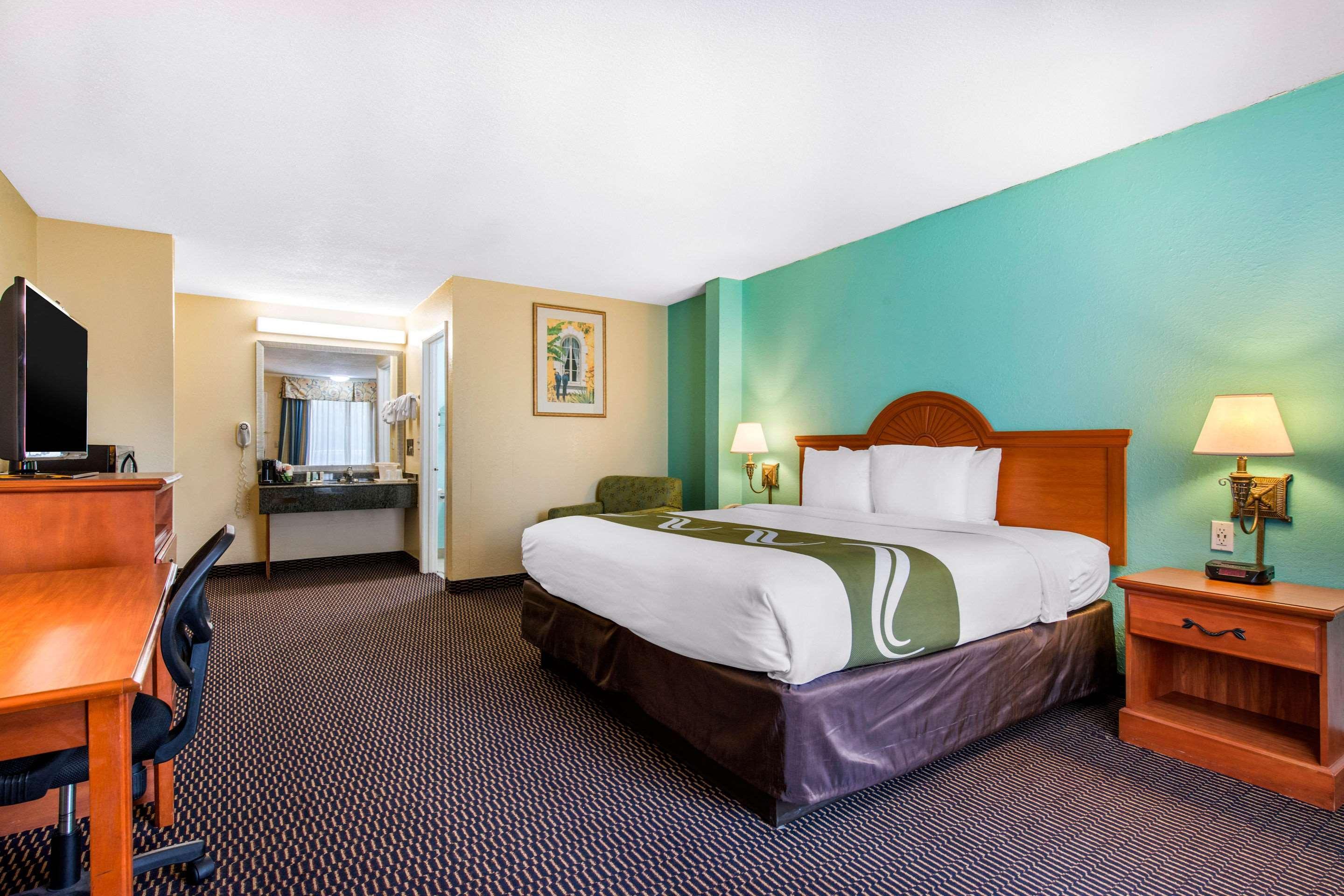 Inn Quality North Near Lido Key Beach Sarasota